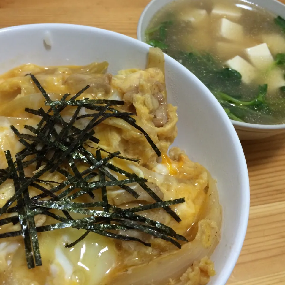 親子丼、豆苗と豆腐の中華スープ|SasaMasa213さん