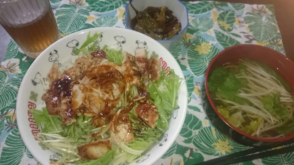 ハリハリトンテキ丼
～玉ねぎの薄切りをのせて～

スープ

ししとうの煮浸し|Daiさん