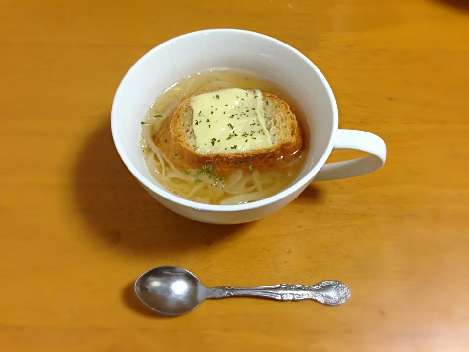 Snapdishの料理写真:オニオングラタンスープ|まほさん