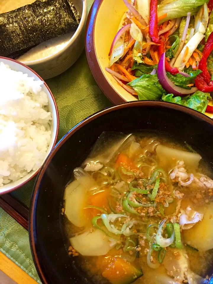 今朝は豚汁定食、前日キムチ鍋の豚肉をキープ|hiromangeさん