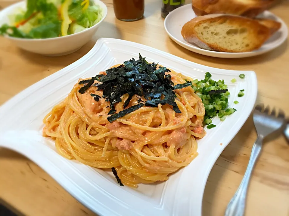 Snapdishの料理写真:明太子クリーム（牛乳）パスタ|Kenji Suzukiさん