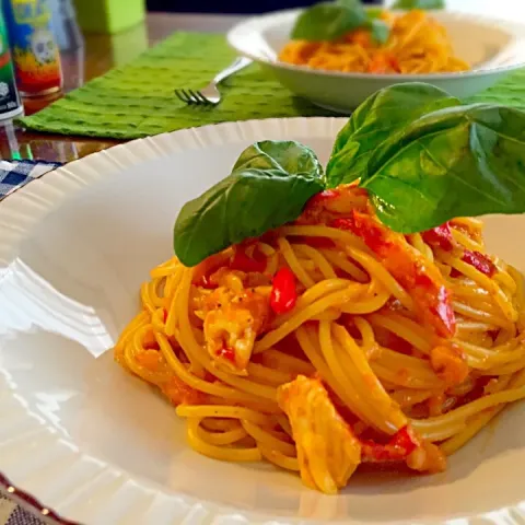 「基本のトマトソース」を使ってみたSnapdishの料理・レシピ写真:オヤジ特製『本タラバ蟹＆毛ガニの味噌を使った贅沢な濃厚トマトクリームスパゲッティー！^ ^』