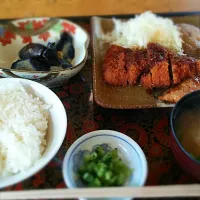 Snapdishの料理写真:とんかつ&サーモンステーキ定食♥♥|Chieさん