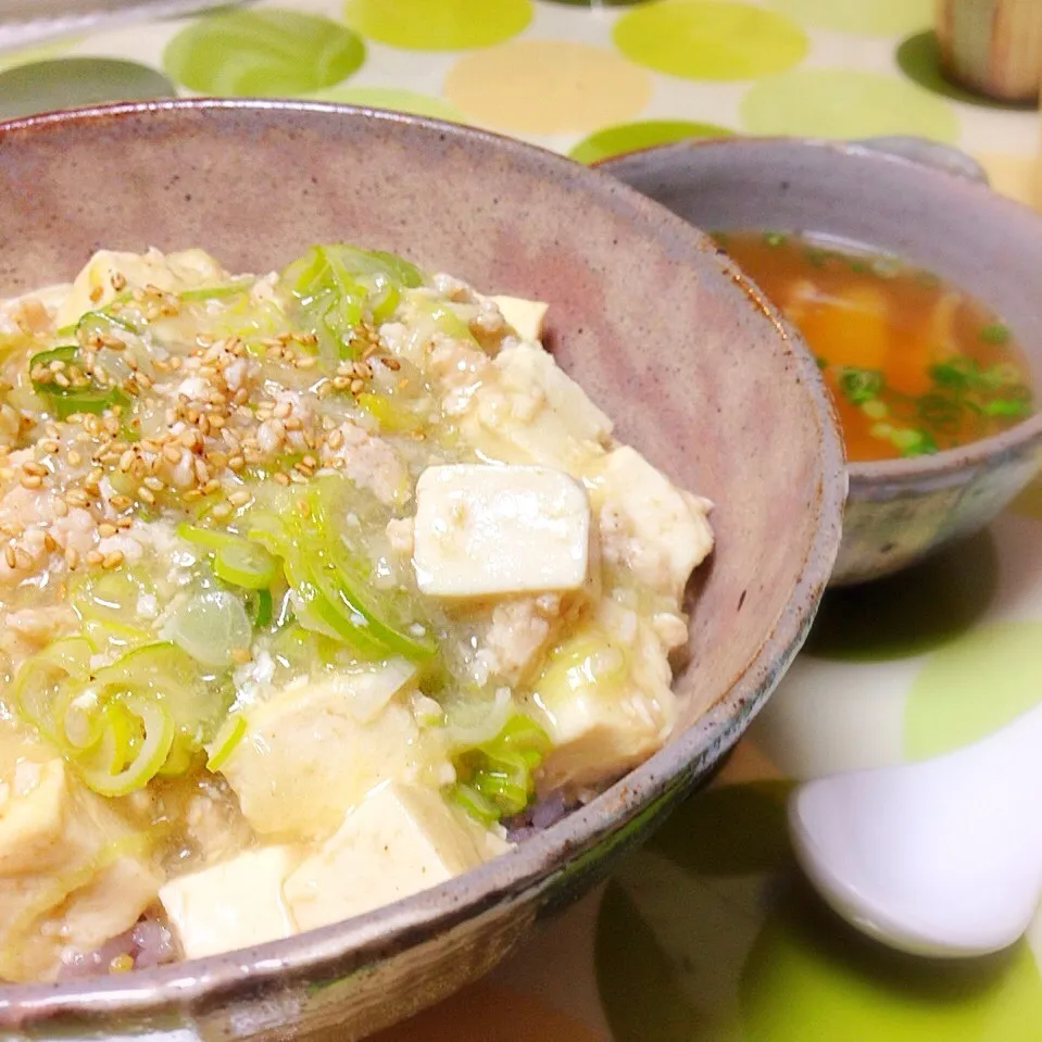 鶏塩豆腐丼。エリンギとかしわのスープ。|うさ爺さん