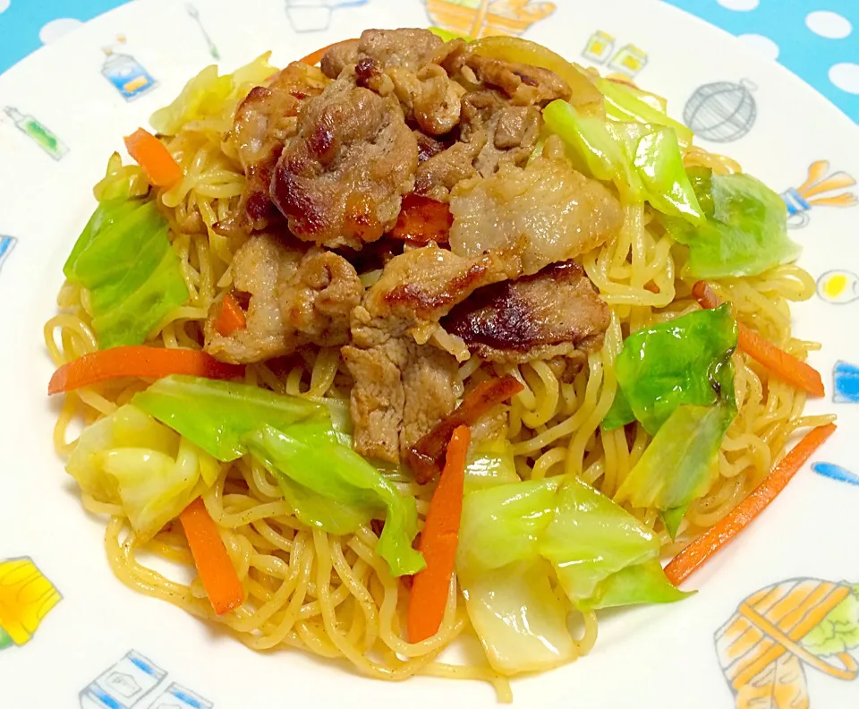 Stir fried salt & pepper noodles ✨|Liezlさん