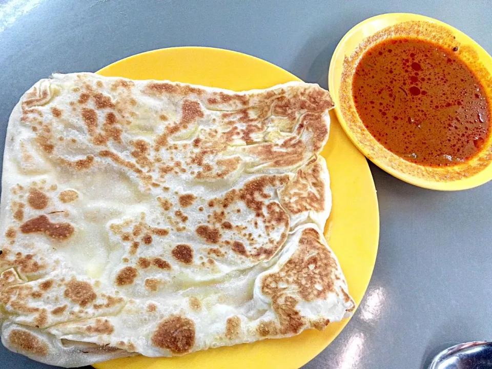 Roti Prata - usually eaten in the morning or during supper time.|秋平さん