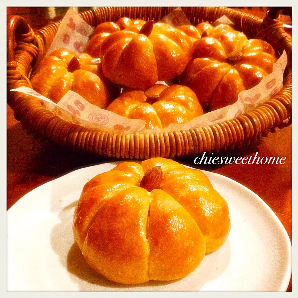 Sho-koさんの料理 Today Morning Bread is バターナッツカボチャのパンプキンパン🎃|chieko ♪さん