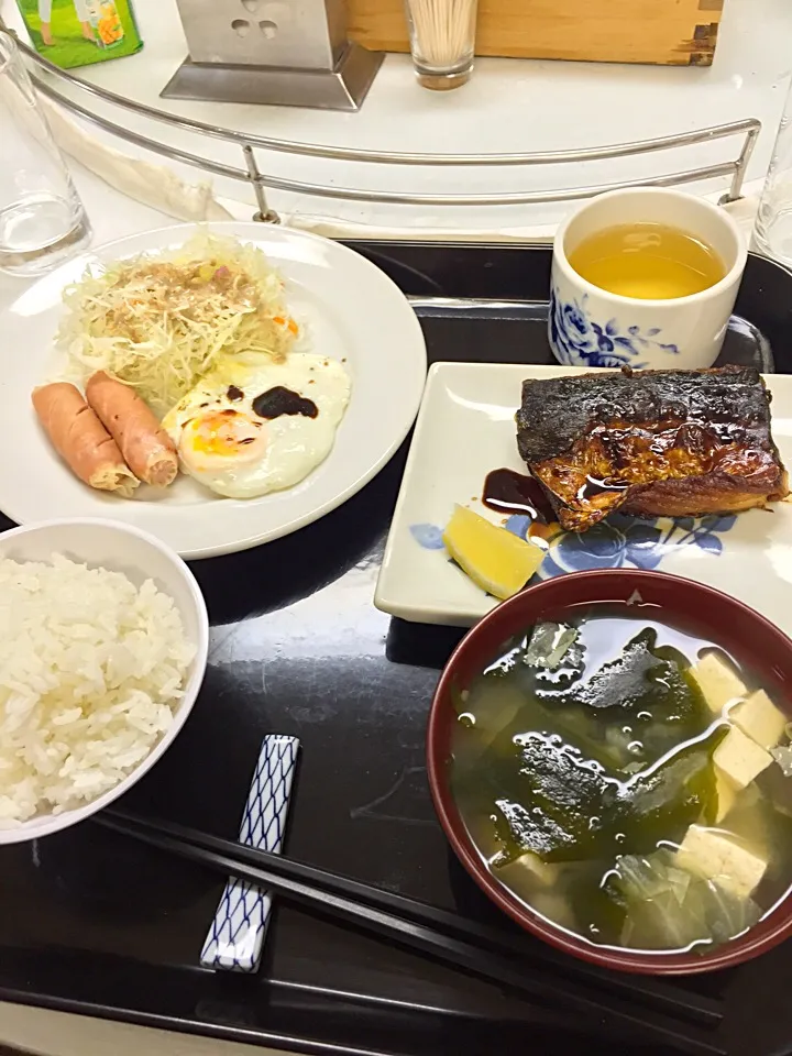 Snapdishの料理写真:賄いモーニング♪|カリヤ レイイチロウ。さん