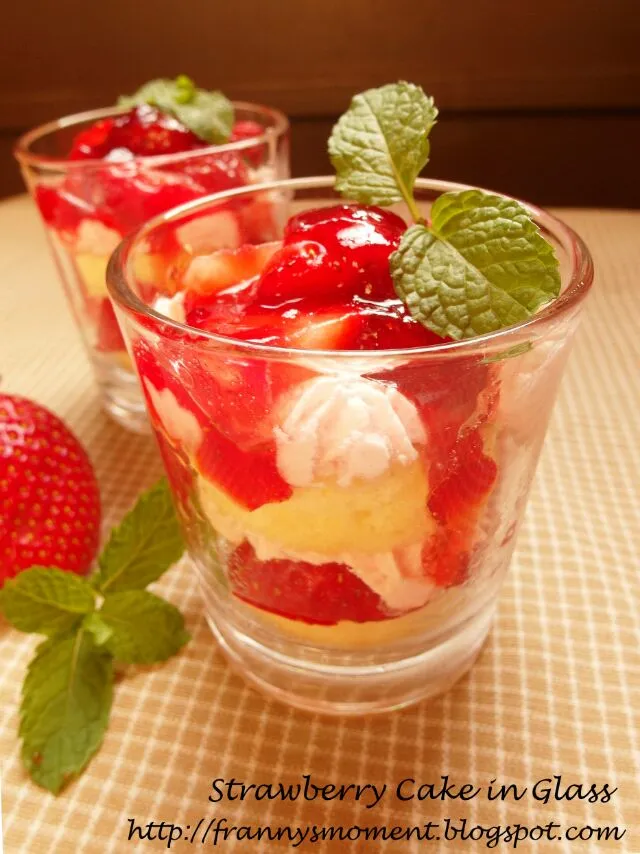 Strawberry cake in glass|Frannyさん