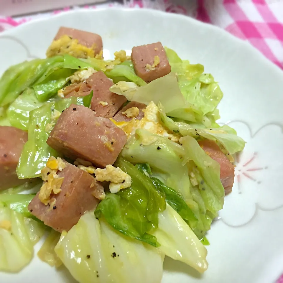 スパムとキャベツと卵の炒め物|eriiiさん