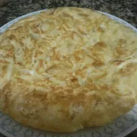 tortilla patata con cebolla|david vargasさん