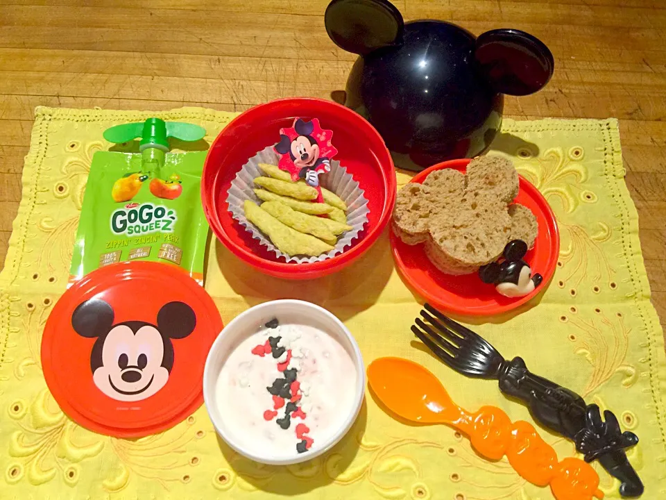 Snapdishの料理写真:Mickey Mouse Bento|Cheryl Melnickさん