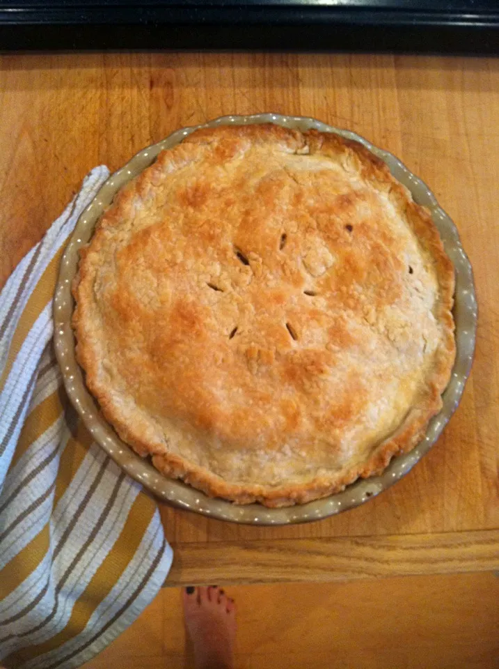 Snapdishの料理写真:Apple Pie - with homegrown apples|K Goodnessさん