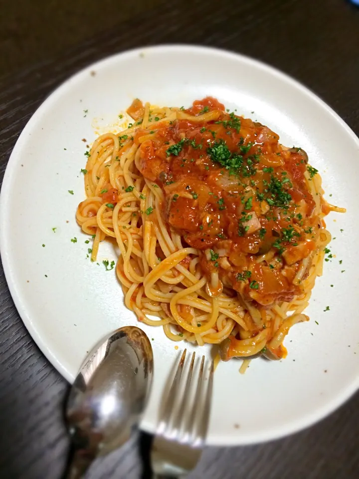 Snapdishの料理写真:トマトとベーコンのパスタ|Yuka Matsumotoさん