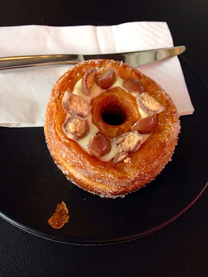 Snapdishの料理写真:malted milk chocolate Zonut( cronut)|kazuko Tsujiさん