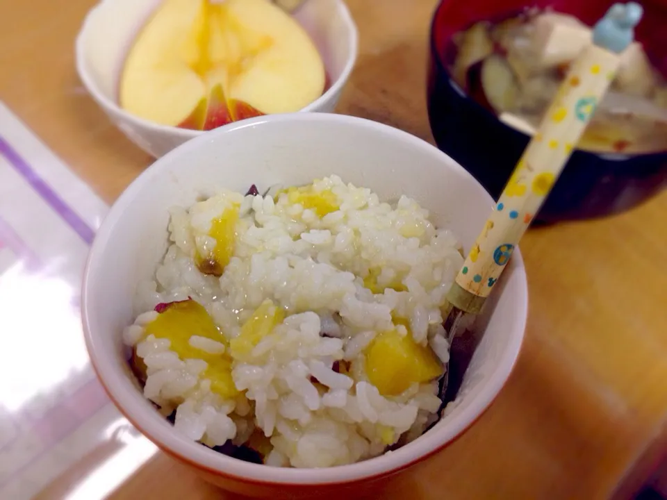 Snapdishの料理写真:芋粥🍚体調悪くなくても食べたくなる〜|かわちさん