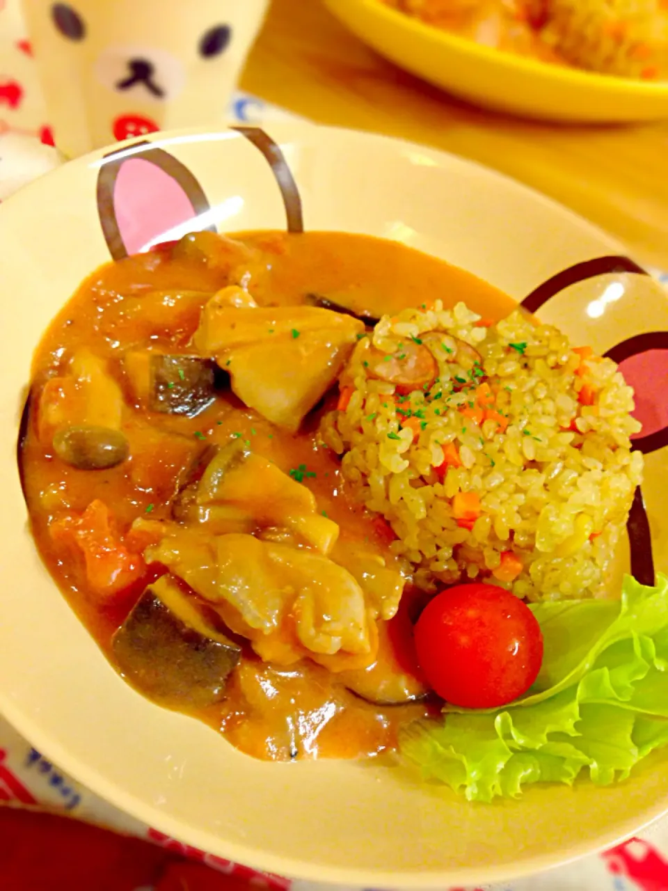 我が家の人気メニュー♡カレーピラフと鶏肉のトマトクリーム煮♡|ゆかさん