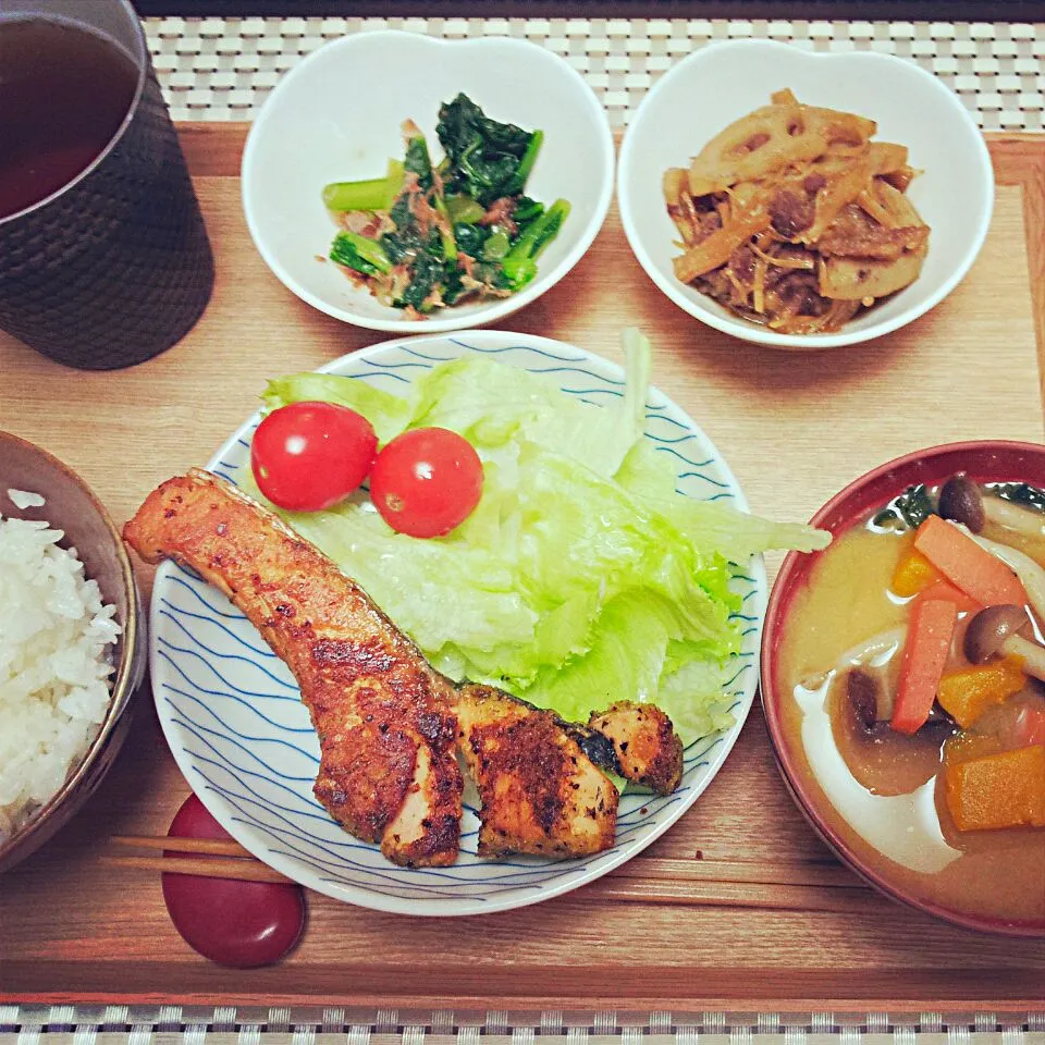 ちよっと焦げた鮭のハーブ焼き 蓮根きんぴら 小松菜のおひたし|けむまきさん