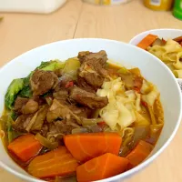 Chinese beef noodles 紅燒牛肉麵|Fiona Chian-Ru Linさん