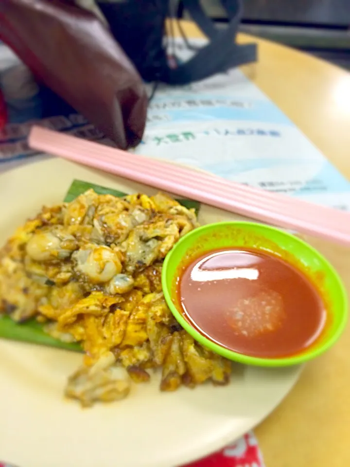 Fried oyster(somewhere in Georgetown,MY|Chalinee Kalyanamitraさん