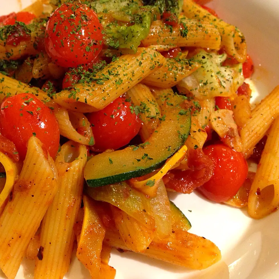 Penne with arrabiata sauce and vegetables|Michio Leeさん