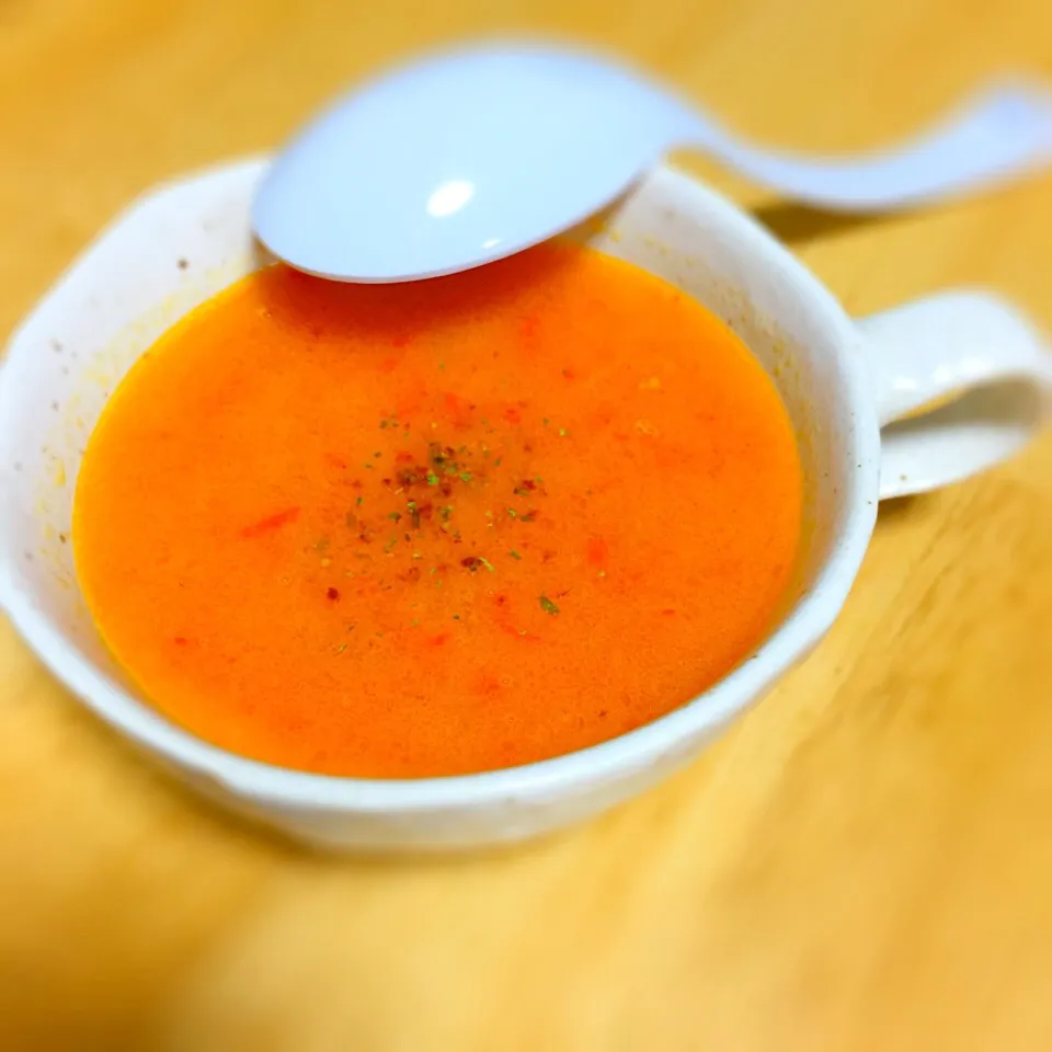 Tomato-Onion cream soup|Laarni Nabongさん