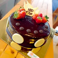 Snapdishの料理写真:Chocolate fudge cake|Je T'en Prie Coffeeさん