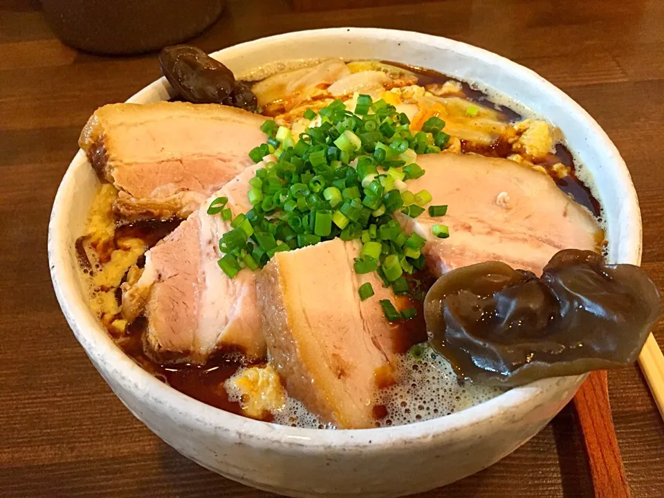 ふわ玉酸辣湯麺 肉増し|マハロ菊池さん