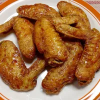 Snapdishの料理写真:Fried chicken wings|Lorena Archivido Fujiyamaさん