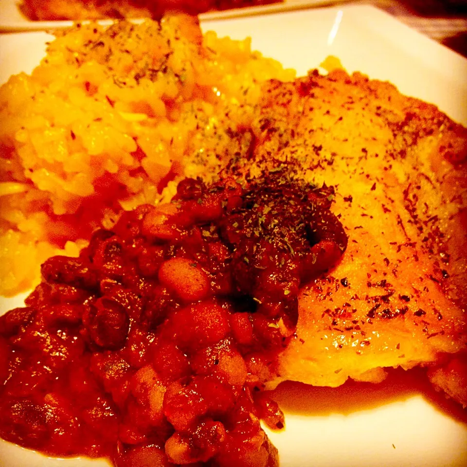 Lentil Bean keema Curry Pan Fried Chicken Coriander Garlic Pilaf Rice|Emanuel Hayashiさん