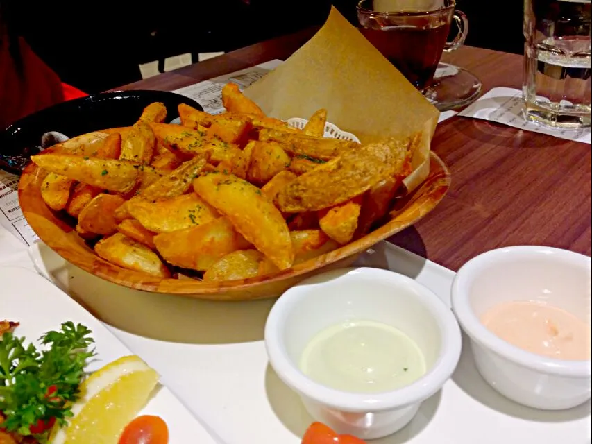 Potatoes Wedges 👄 love the orange sauce|🌷lynnlicious🌷さん