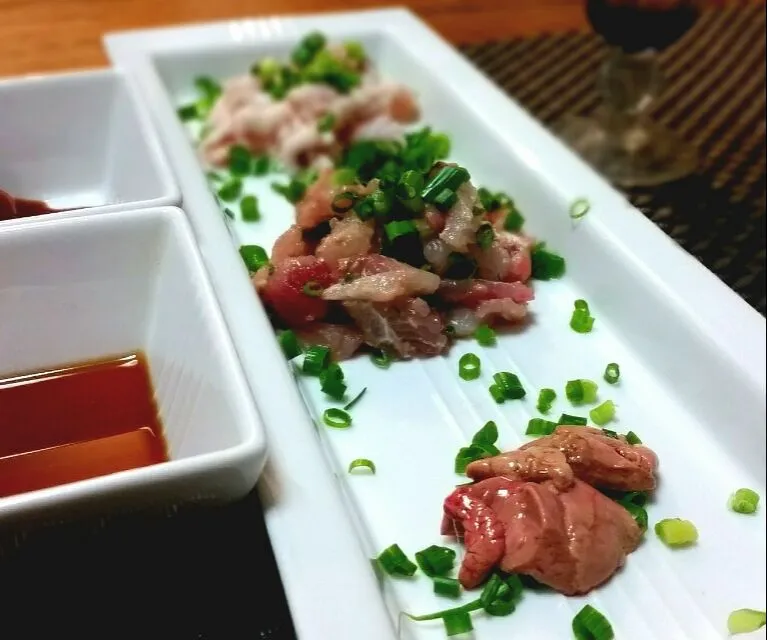 頂き物、カワハギの　肝　肝あえ　湯引き🍶|直樹さん