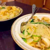 Snapdishの料理写真:帆立とほうれん草のバター醤油パスタ|Ruriko Okadaさん