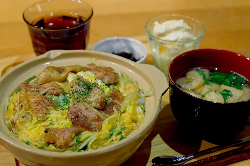 ふわふわ玉子の親子丼 Ψ( ･∀･ )Ψ|マカロンさん