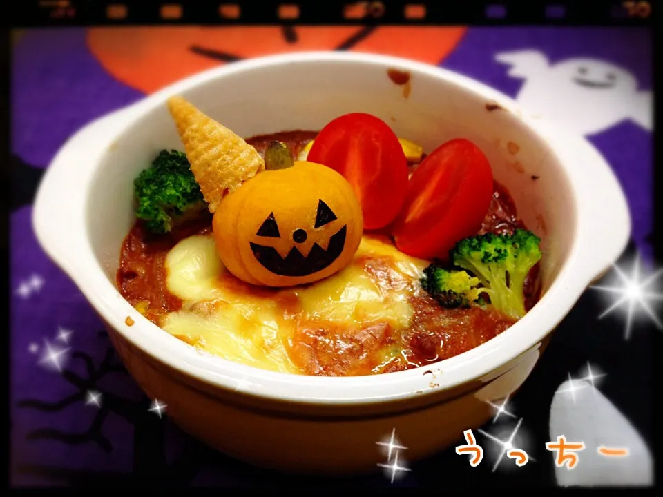 Snapdishの料理写真:10/25 誕生日にハロウィンっぽくミートソースのグラタン☆|うっちーさん