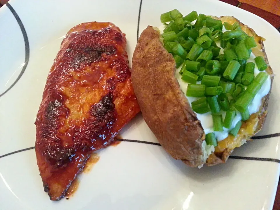 All-American BBQ Chicken Breast with Homemade BBQ sauce and a Loaded Baked Potato|Melissa Marie Hallさん