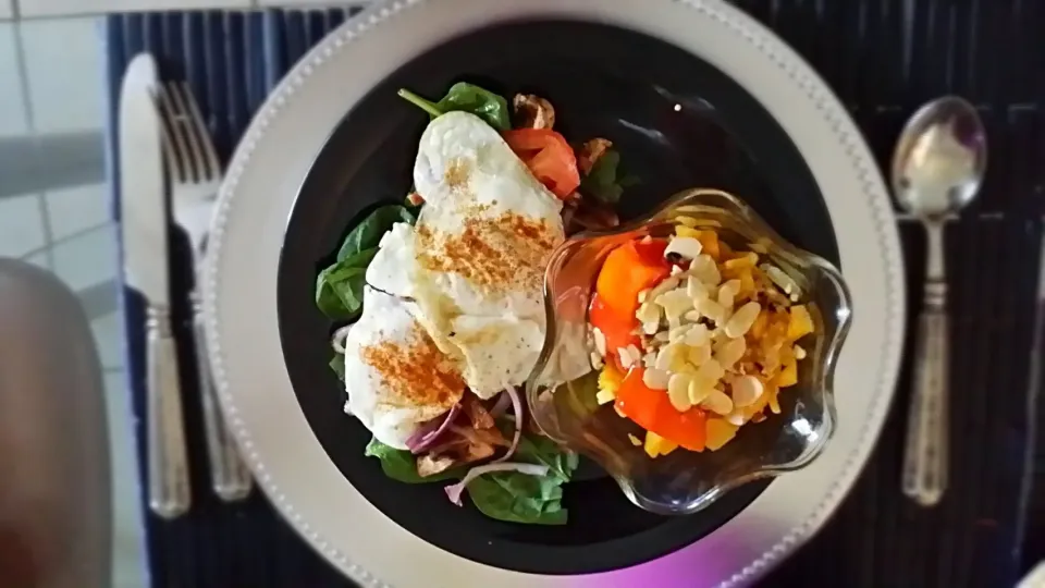 mushroom-spinach breakfast w/honey mango and papaya!!|Rosaさん