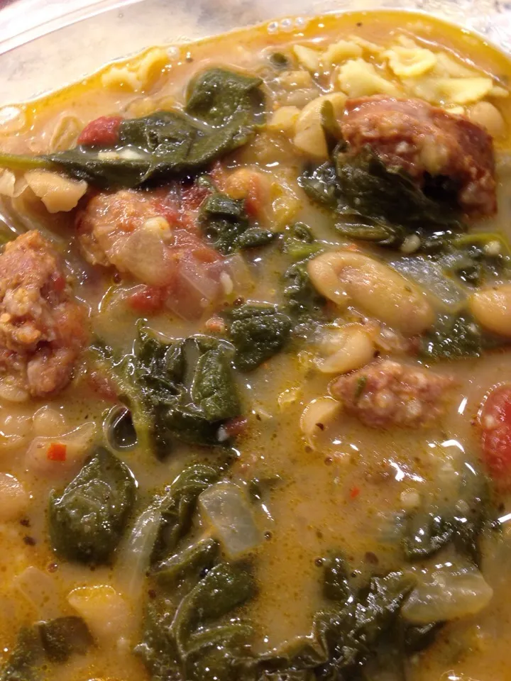 Hot sausage, white bean and spinach soup with baby bow tie egg noodles.|Karen Eichenberger Chambersさん