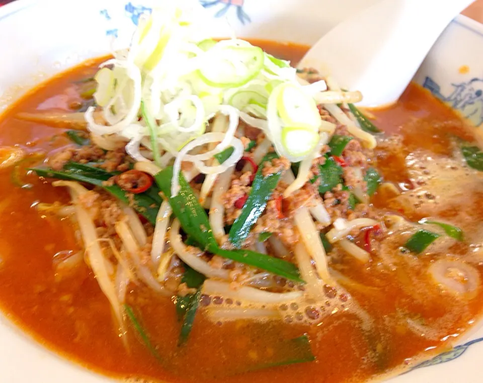 営業マンの昼ごはん 台湾ラーメン|ぽんたさん