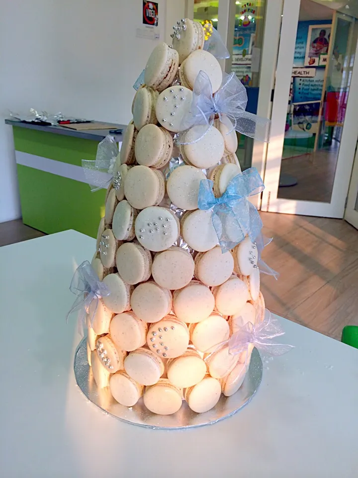 Macaron tower for the wedding ceremony last evening|김지희さん