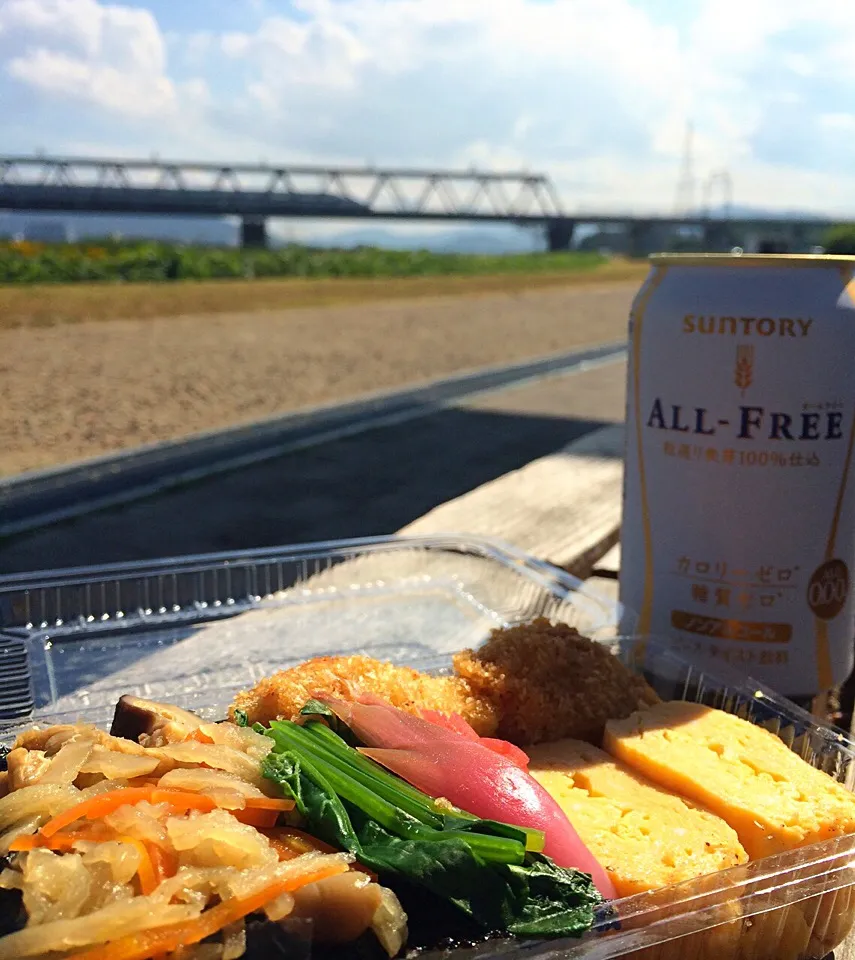 来ちゃいますたのーʕ-̼͡-ʔ🍱チンカンセンを見ながら🚄ʕ-̼͡-ʔあらうんまーっ|七海さん