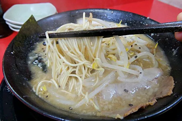 久々の豚人、とこ塩とんこつラーメン♪|深夜特急fさん