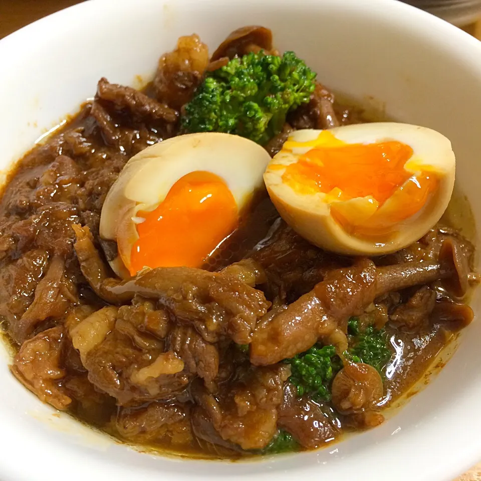 夫飯、牛筋と牛モツの赤ワイン煮|kakanekoさん