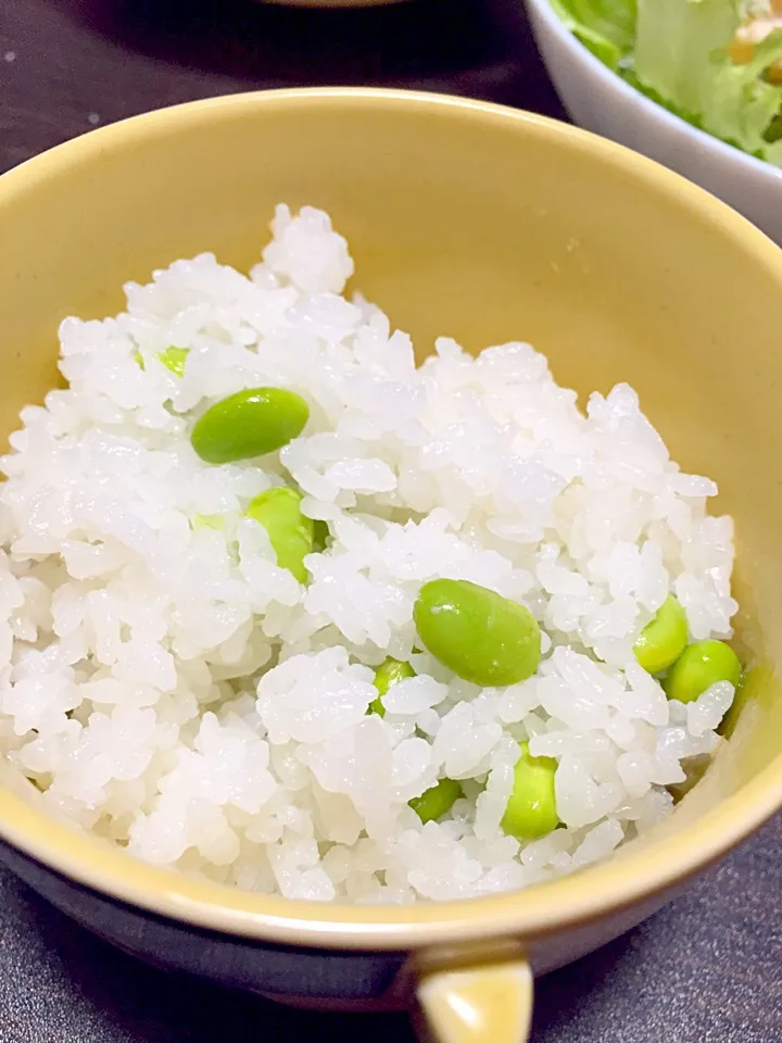 Snapdishの料理写真:枝豆ご飯|ありぴ〜さん