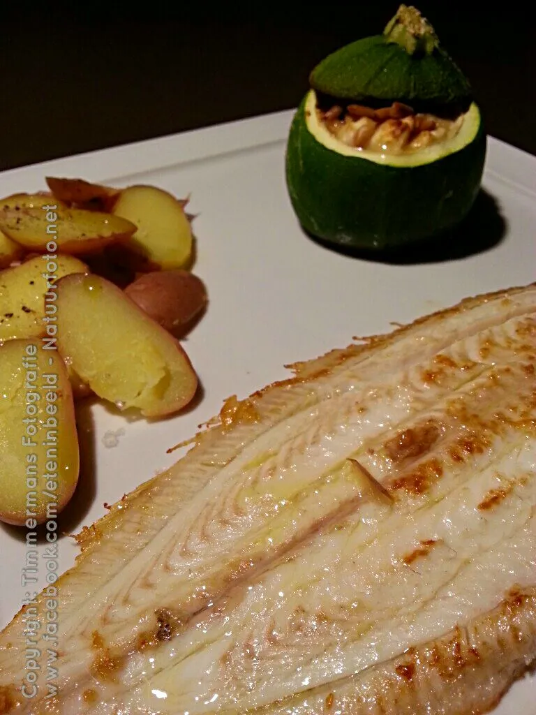 Sole, charlotte potato and stuffed zucchini de Nice|Frank&Jolanda - Eteninbeeldさん