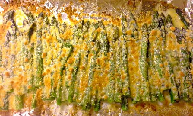 😍 My Daughter 💛 Lil Foodie 😍 Made Broiled Parmesan Asparagus 🌿🌷🌿|Alisha GodsglamGirl Matthewsさん