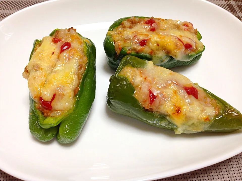 Stuffed bell peppers(loaded with yumminess)|Lorena Archivido Fujiyamaさん