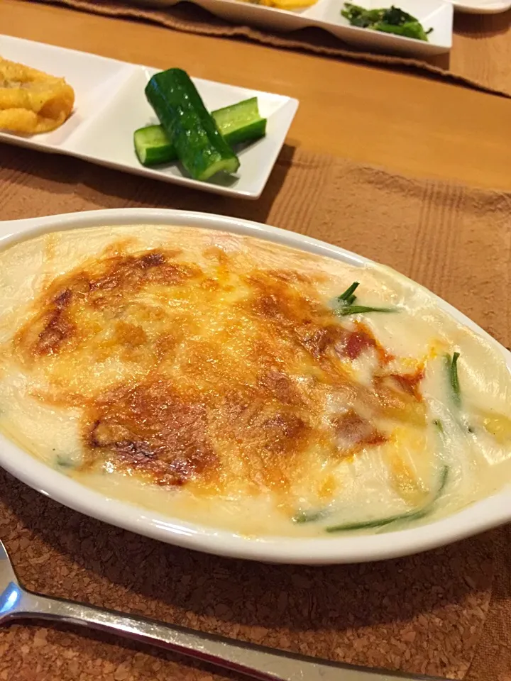 Snapdishの料理写真:ほうれん草とベーコンのミートグラタン|mintさん