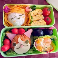 Snapdishの料理写真:オヤジ特製『何回作っても難しすぎるキャラ弁！(＞人＜;) これがオヤジが作る限界なんだ〜😂』