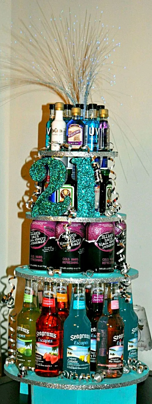 🎂 🍻 🎂 Girls Version of Beer Birthday Cake 🎂 🍻 🎂 #Dessert #Alcohol 🅰💟Ⓜ|Alisha GodsglamGirl Matthewsさん